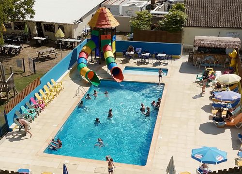 Piscine Camping Chauchamps